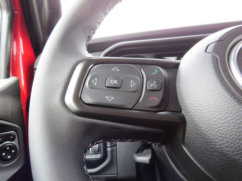 New 2025 Jeep Gladiator Mojave image 24