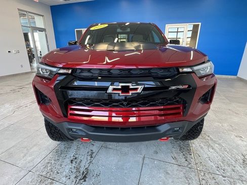 Used 2025 Chevrolet Colorado ZR2 w/ Technology Package image 2
