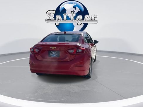 Used 2018 Chevrolet Cruze LT image 8