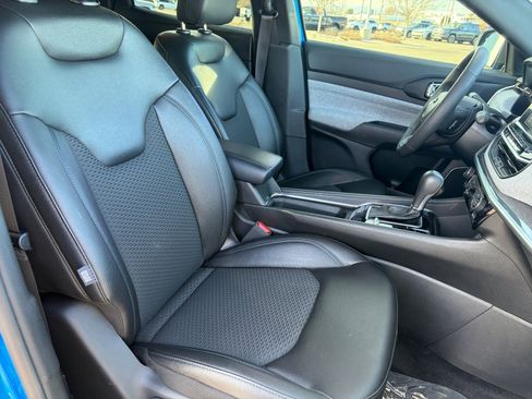 Used 2025 Jeep Compass Latitude w/ Convenience Group image 32