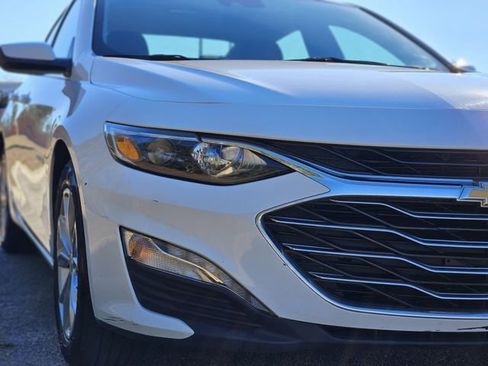 Used 2024 Chevrolet Malibu LT FWD image 9