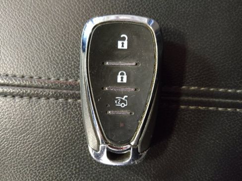 Used 2022 Chevrolet Malibu LT image 32