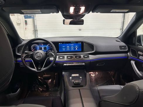 Used 2025 Mercedes-Benz GLE 450e 4MATIC image 32