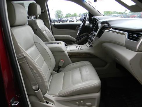 Used 2017 GMC Yukon Denali w/ Open Road Package AWD/4WD image 26