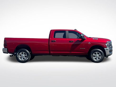 Used 2025 RAM 3500 Big Horn AWD/4WD image 2