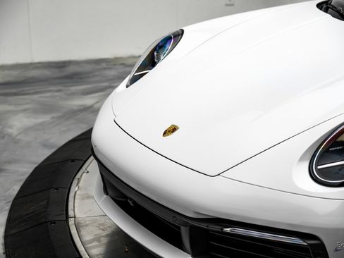 Used 2021 Porsche 911 Carrera 4 image 34