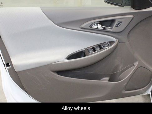 Used 2022 Chevrolet Malibu LT image 16