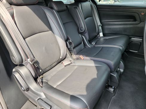 Used 2023 Honda Odyssey Sport image 17