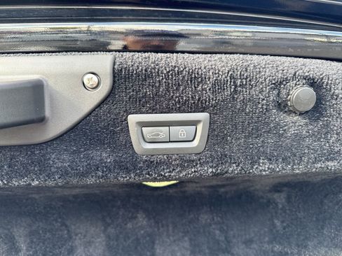 Used 2018 Rolls-Royce Dawn image 70