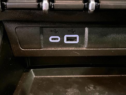 Used 2025 Chevrolet Colorado ZR2 w/ Midnight Edition image 26