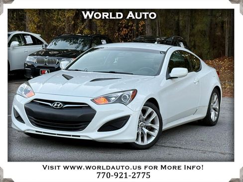 Used 2013 Hyundai Genesis 2.0T image 1