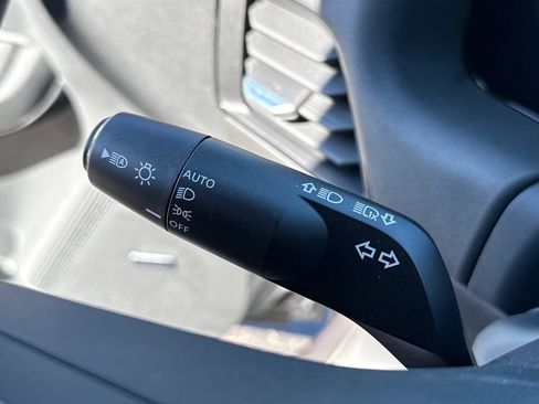 New 2026 Nissan Sentra SR w/ SR Premium Package FWD image 38