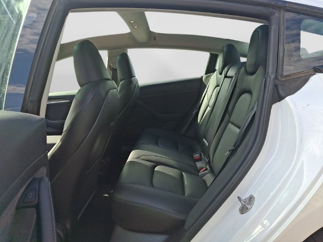 Used 2023 Tesla Model 3 Standard Range RWD image 12