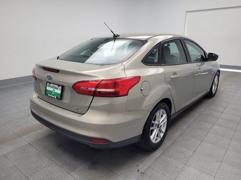 Used 2016 Ford Focus SE image 9