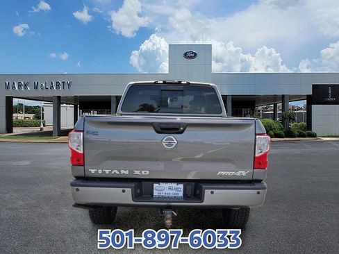 Used 2017 Nissan Titan PRO-4X AWD/4WD image 4