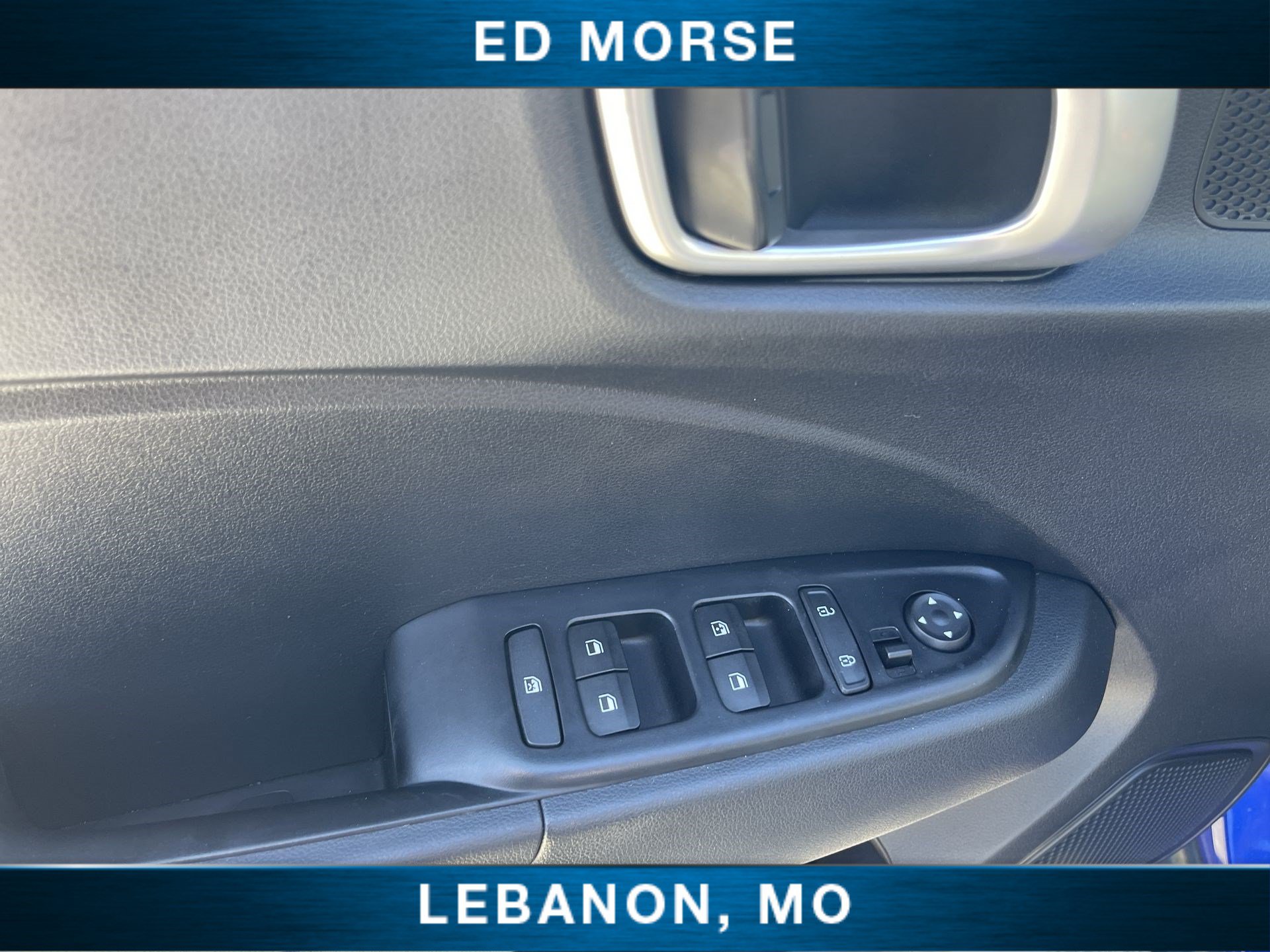 Used 2025 Hyundai Venue SEL FWD image 22