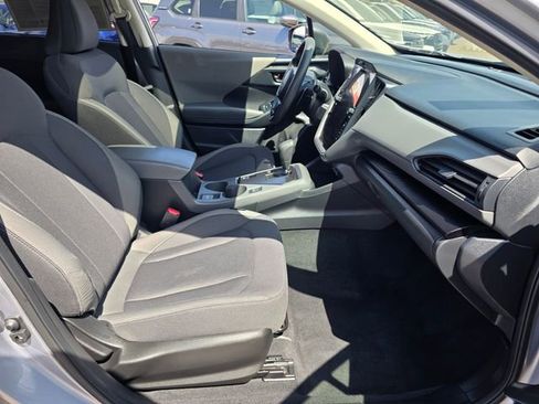 Used 2025 Subaru Crosstrek 2.0i Premium image 10