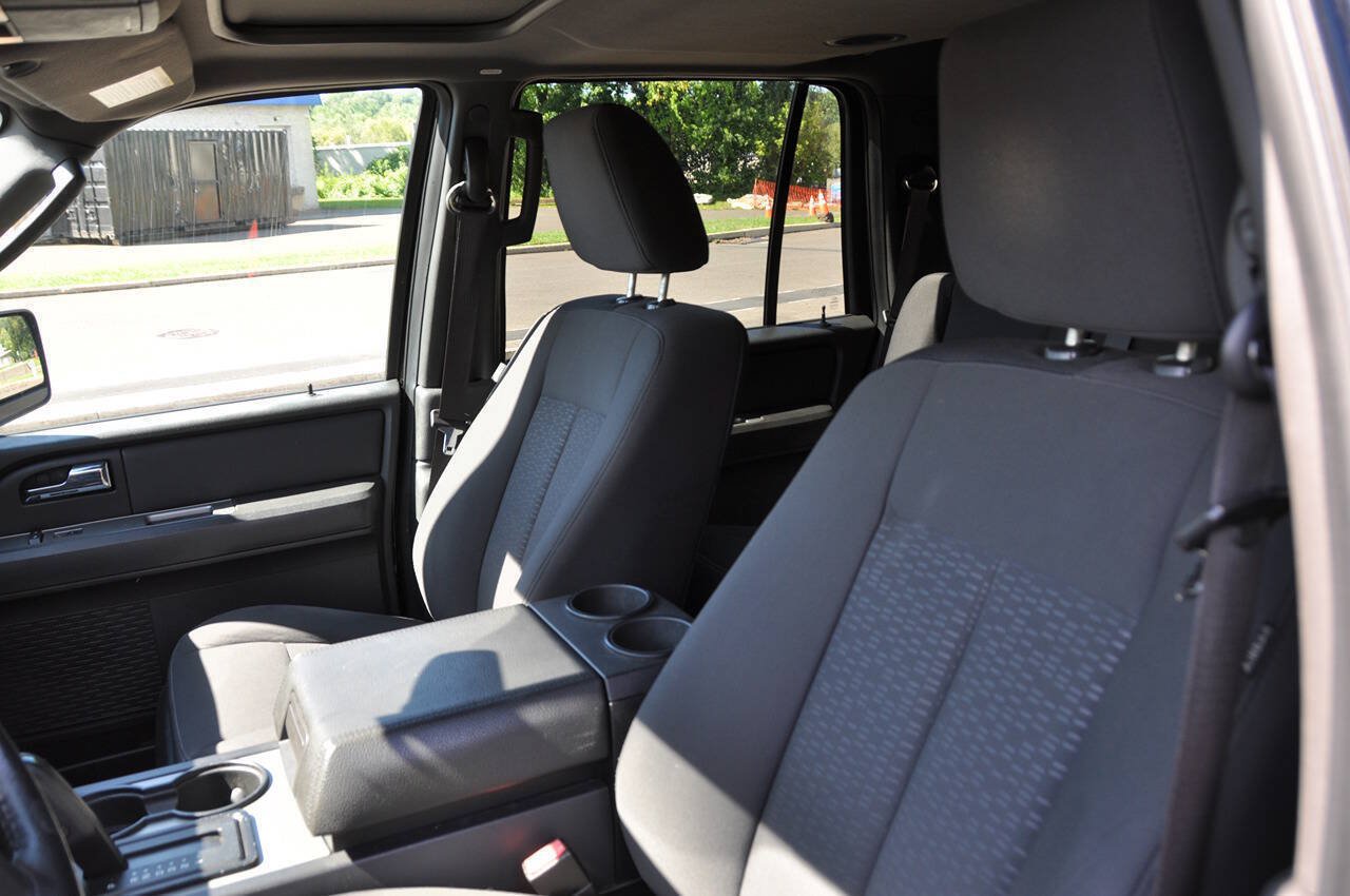 Used 2009 Ford Expedition XLT AWD/4WD image 21