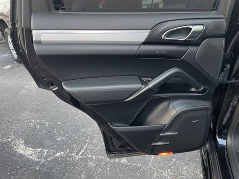 Used 2016 Porsche Cayenne GTS image 42