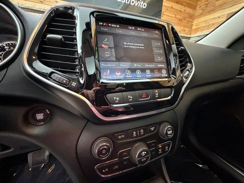 Used 2021 Jeep Cherokee Limited AWD/4WD image 18