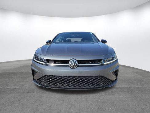 Used 2025 Volkswagen Jetta Sport image 18
