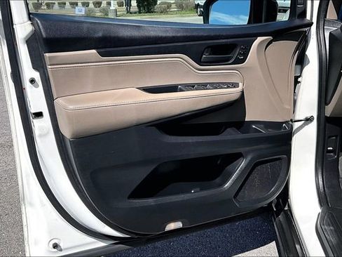 Used 2018 Honda Odyssey EX-L image 17