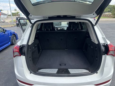 Used 2019 Buick Envision Essence FWD image 17