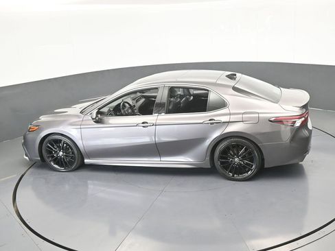 Used 2021 Toyota Camry XSE image 46