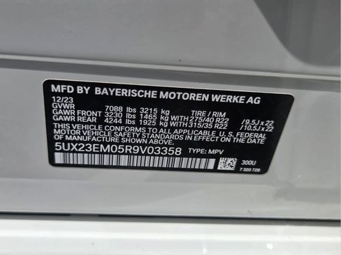 Certified 2024 BMW X7 xDrive40i w/ Parking Assistance Package AWD/4WD image 23