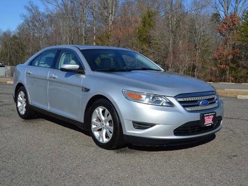 Used 2011 Ford Taurus SEL w/ 201A Rapid Spec Order Code image 3