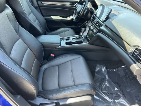 Used 2020 Honda Accord Sport image 9