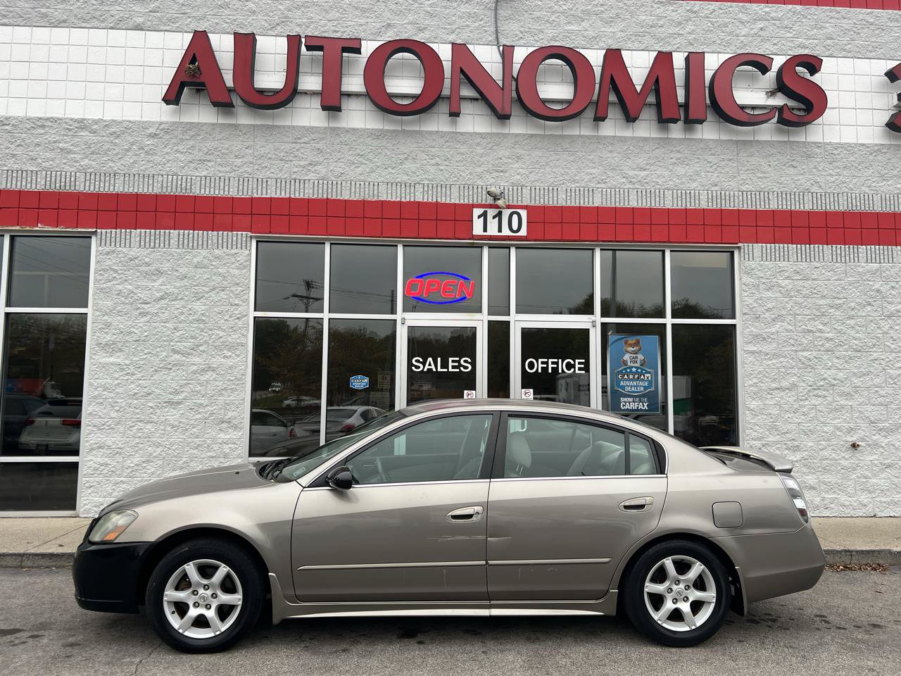 Used 2005 Nissan Altima 2.5 S w/ (F01) Convenience Pkg FWD image 3