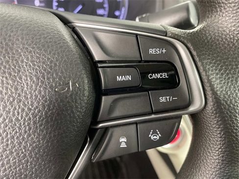 Used 2018 Honda Accord EX image 16