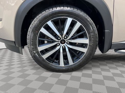 Certified 2024 Nissan Pathfinder Platinum w/ Lighting Package (N93) AWD/4WD image 9