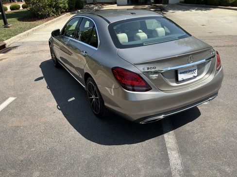 Used 2019 Mercedes-Benz C 300 4MATIC Sedan image 8