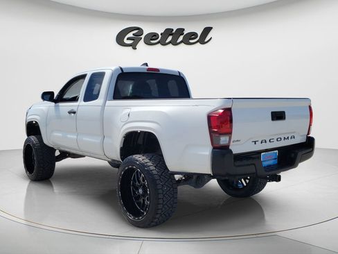 Used 2022 Toyota Tacoma SR image 7