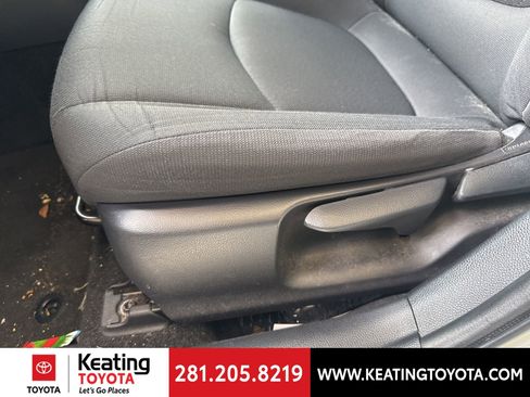 Used 2020 Toyota Corolla LE image 14