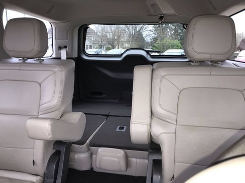 Used 2024 Lincoln Navigator Reserve AWD/4WD image 23