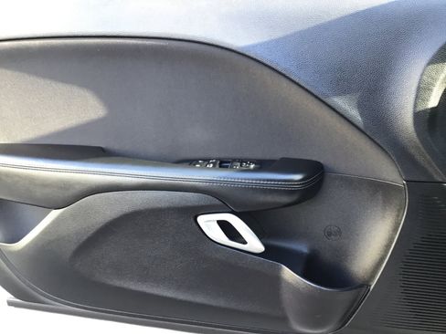 Used 2019 Dodge Challenger R/T RWD image 13