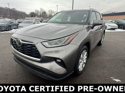 Certified 2025 Toyota Highlander Limited