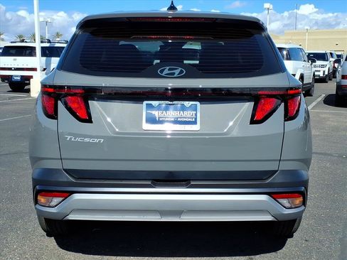 New 2026 Hyundai Tucson SE image 4