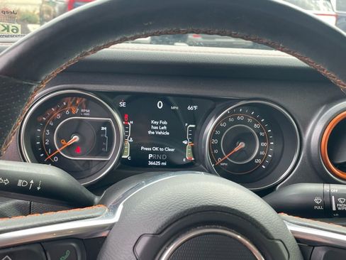 Used 2023 Jeep Gladiator Mojave w/ LED Lighting Group image 14