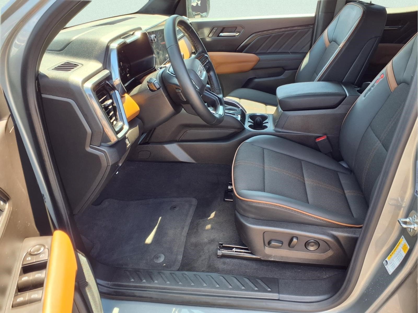 Used 2026 GMC Canyon AT4 AWD/4WD image 17