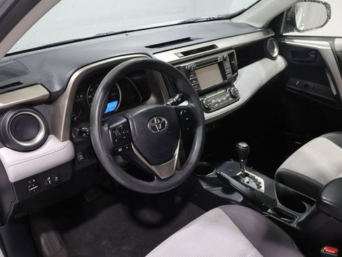 Used 2013 Toyota RAV4 XLE AWD/4WD image 16