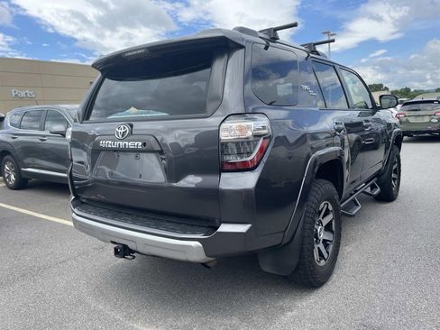 Used 2018 Toyota 4Runner TRD Off-Road Premium AWD/4WD image 4