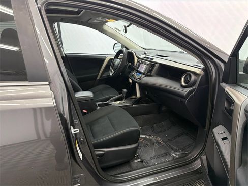 Used 2013 Toyota RAV4 XLE image 14
