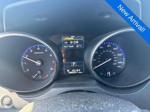 Used 2019 Subaru Outback 2.5i Premium w/ Popular Package #2 AWD/4WD image 14