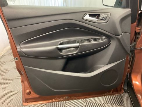 Used 2017 Ford Escape Titanium w/ Canadian Touring Package AWD/4WD image 16