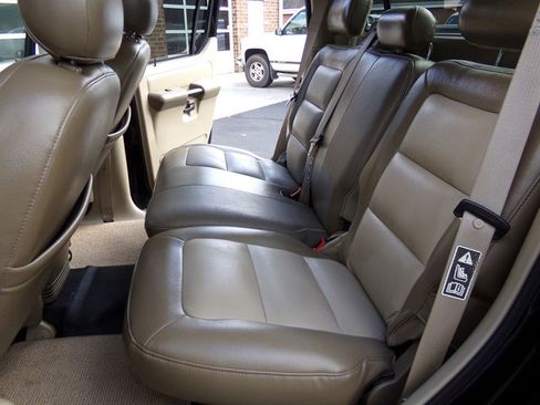 Used 2004 Ford Explorer Sport Trac XLT image 48