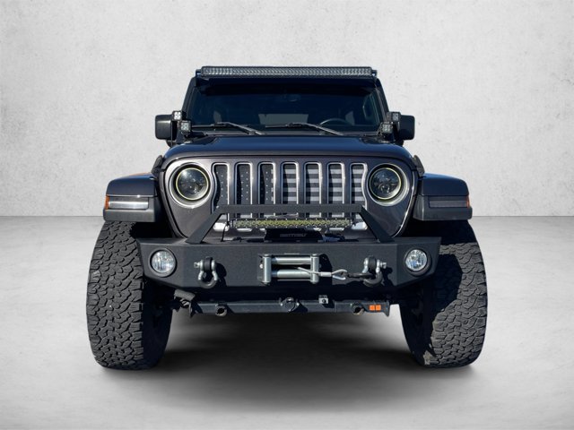 Used 2018 Jeep Wrangler Unlimited Sahara AWD/4WD image 2